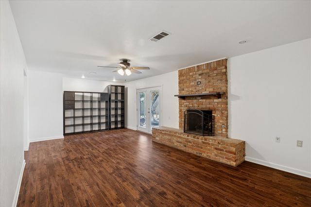 6716 Corona Drive, North Richland Hills, TX 76180