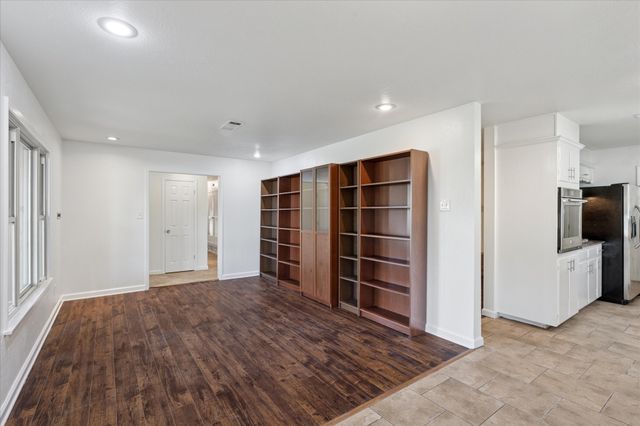 6716 Corona Drive, North Richland Hills, TX 76180