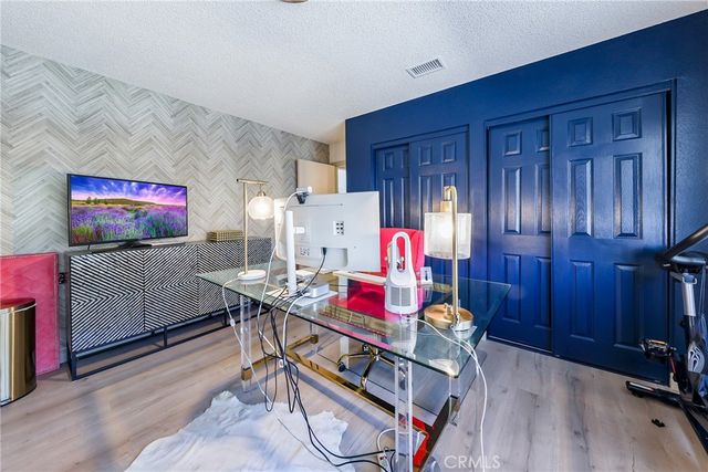 21501 Pioneer 3, Lakewood, CA 90715