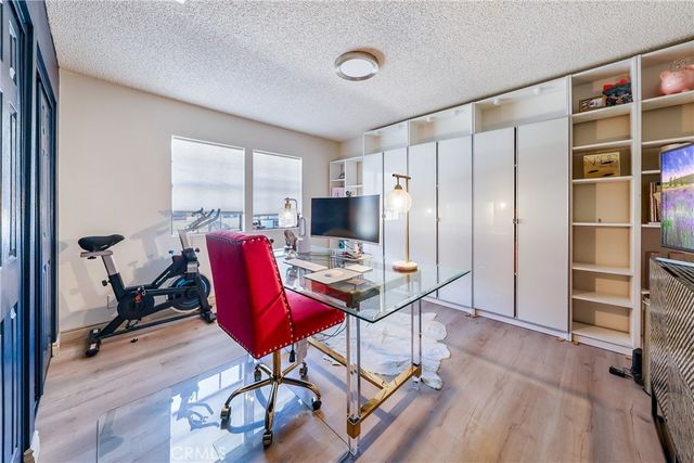 21501 Pioneer 3, Lakewood, CA 90715