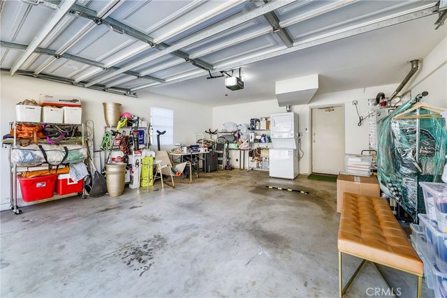 21501 Pioneer 3, Lakewood, CA 90715