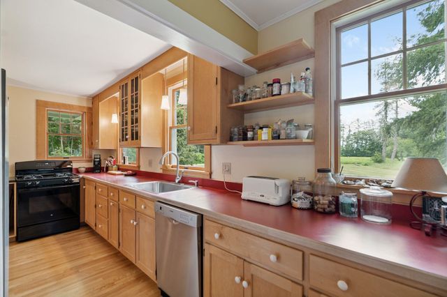 145 The Plateau, Windsor, VT 05089