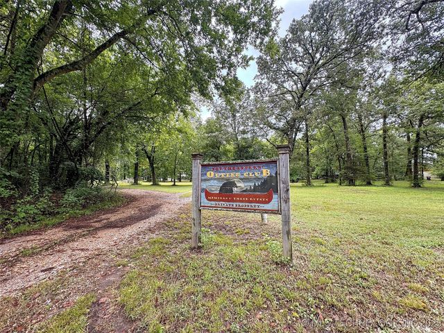 22449 E 664 Road, Tahlequah, OK 74464