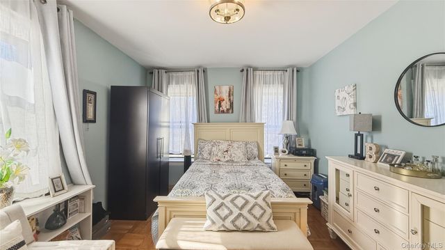 185 Marine Avenue 2C, Brooklyn, NY 11209