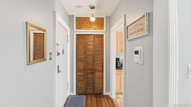 185 Marine Avenue 2C, Brooklyn, NY 11209