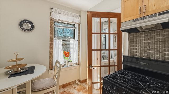 185 Marine Avenue 2C, Brooklyn, NY 11209