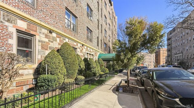 185 Marine Avenue 2C, Brooklyn, NY 11209