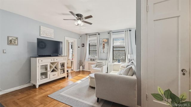 185 Marine Avenue 2C, Brooklyn, NY 11209
