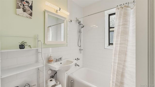 185 Marine Avenue 2C, Brooklyn, NY 11209