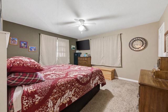 705 Maplewood Dr, El Dorado, KS 67042