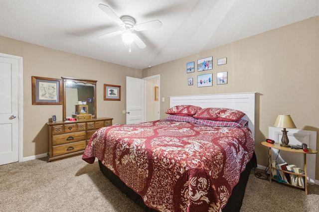 705 Maplewood Dr, El Dorado, KS 67042