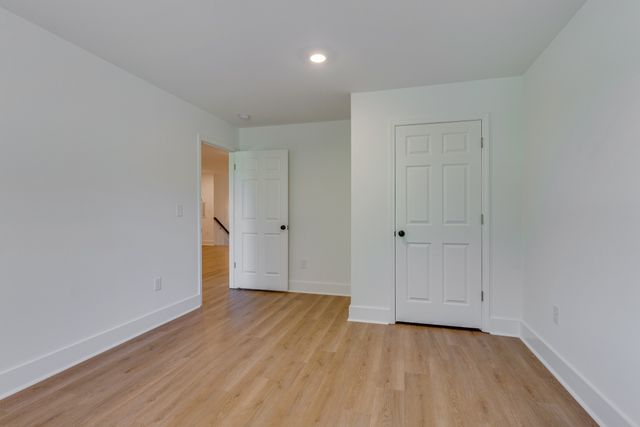 129 S Cedar St, Cross Plains, TN 37049
