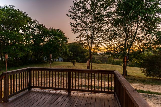 129 S Cedar St, Cross Plains, TN 37049