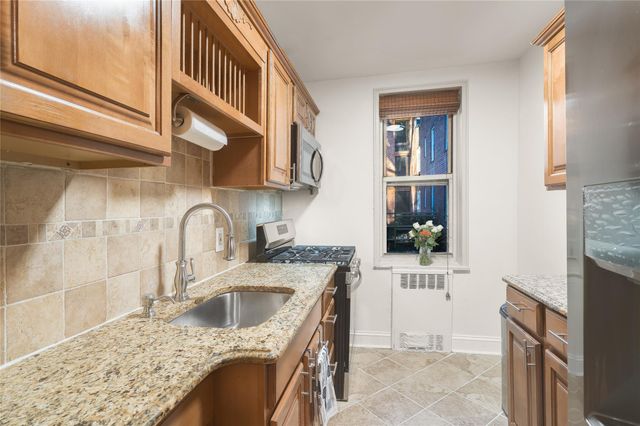 5610 Netherland Avenue 2A, Bronx, NY 10471
