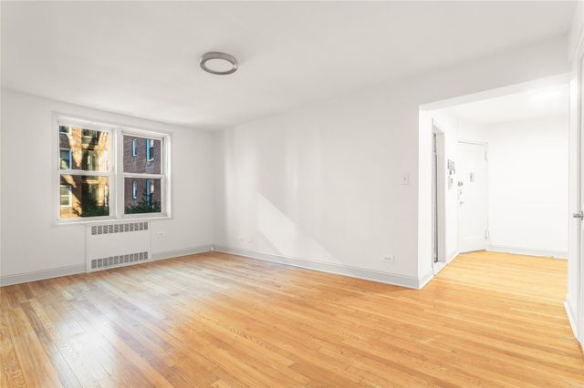 5610 Netherland Avenue 2A, Bronx, NY 10471
