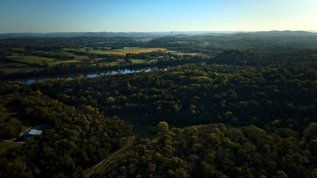 999 Ford Rd, Lebanon, TN 37087