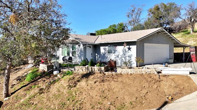 34045 George Smith Road, Yokuts Valley, CA 93675