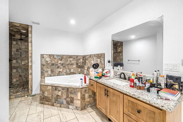 34045 George Smith Road, Yokuts Valley, CA 93675