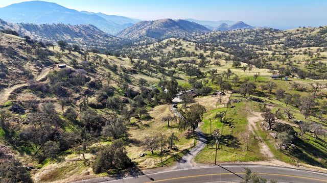 34045 George Smith Road, Yokuts Valley, CA 93675