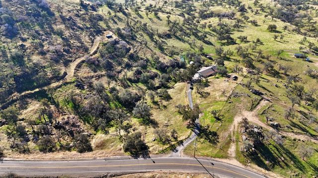 34045 George Smith Road, Yokuts Valley, CA 93675