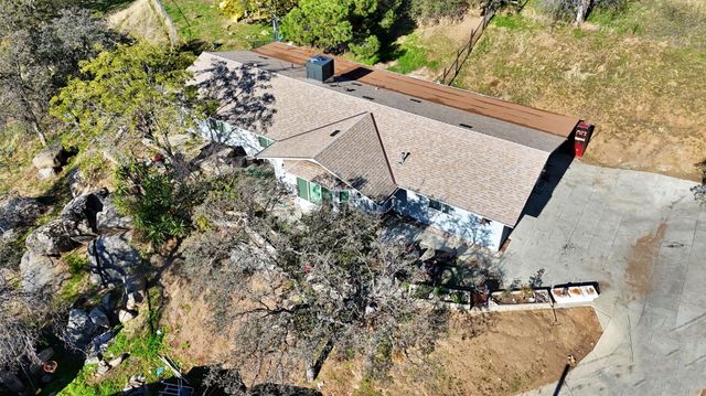 34045 George Smith Road, Yokuts Valley, CA 93675