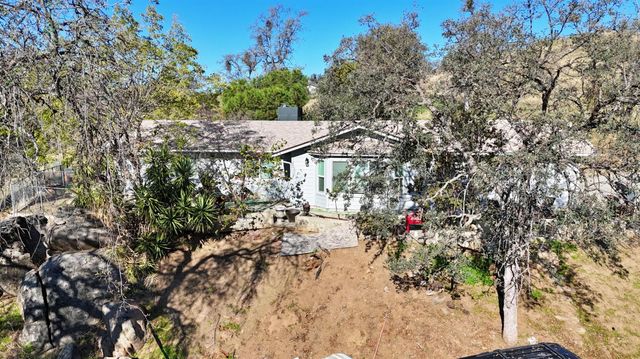 34045 George Smith Road, Yokuts Valley, CA 93675