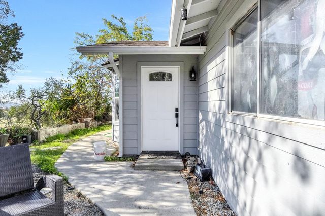 34045 George Smith Road, Yokuts Valley, CA 93675