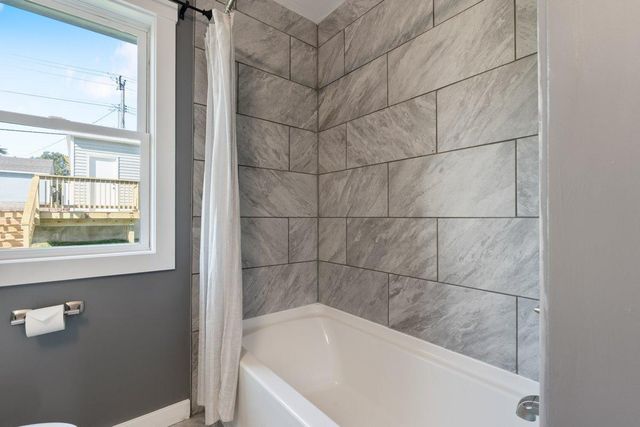 1224 6th Avenue S, South Saint Paul, MN 55075