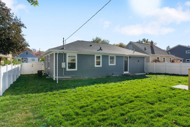 1224 6th Avenue S, South Saint Paul, MN 55075
