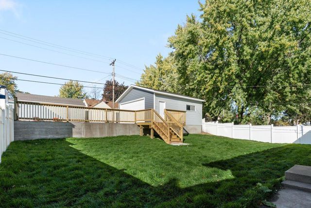 1224 6th Avenue S, South Saint Paul, MN 55075
