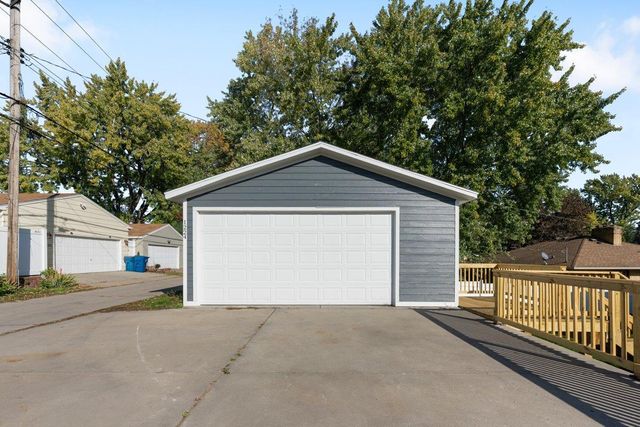 1224 6th Avenue S, South Saint Paul, MN 55075