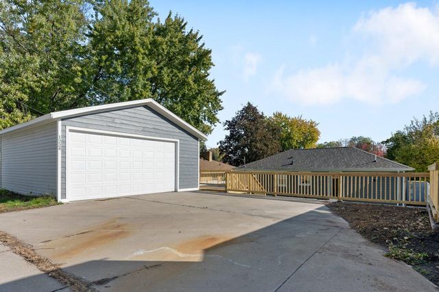 1224 6th Avenue S, South Saint Paul, MN 55075