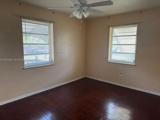 1812 Fillmore St, Hollywood, FL 33020