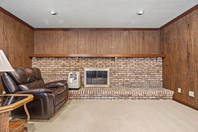 7075 Big Creek Pky, Middleburg Heights, OH 44130