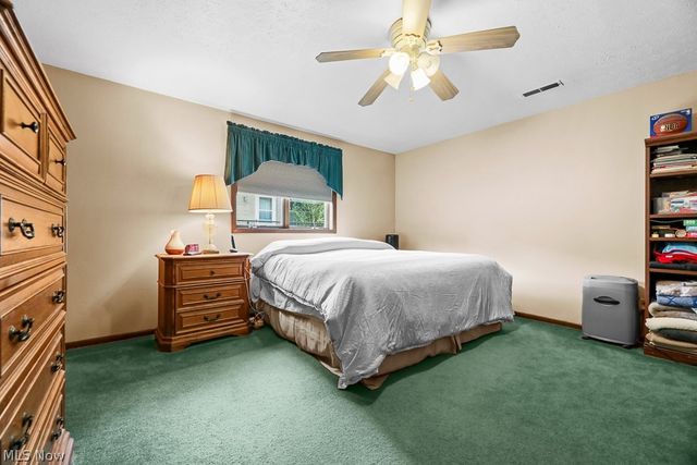 7075 Big Creek Pky, Middleburg Heights, OH 44130