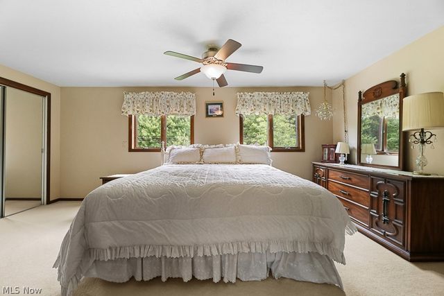 7075 Big Creek Pky, Middleburg Heights, OH 44130