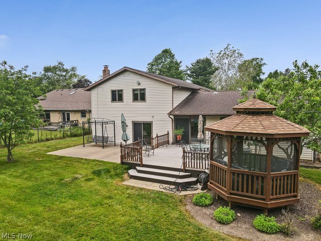 7075 Big Creek Pky, Middleburg Heights, OH 44130
