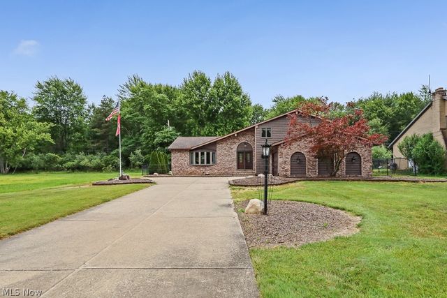 7075 Big Creek Pky, Middleburg Heights, OH 44130