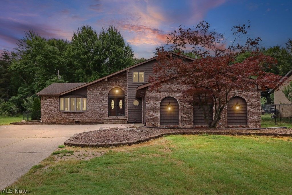 7075 Big Creek Pky, Middleburg Heights, OH 44130
