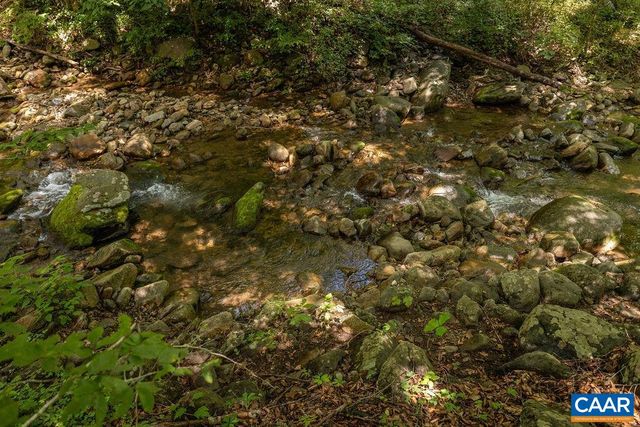 2530 BEECH GROVE RD, Roseland, VA 22967