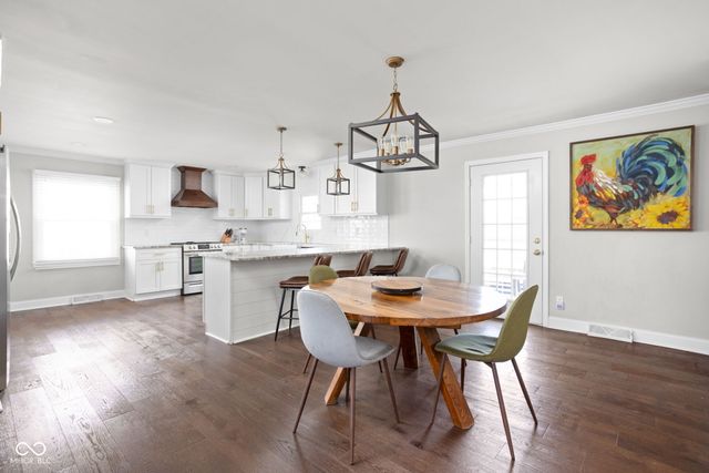 6829 Willow Road, Indianapolis, IN 46220