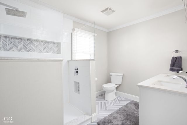 6829 Willow Road, Indianapolis, IN 46220