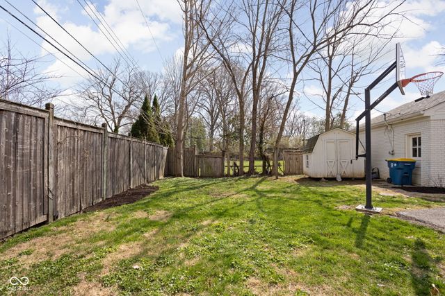 6829 Willow Road, Indianapolis, IN 46220