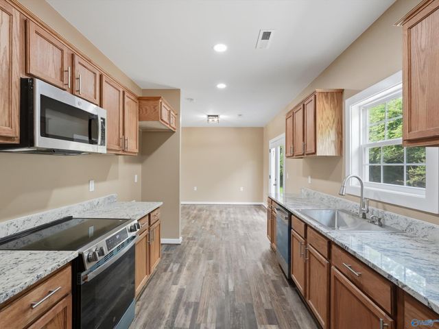 184 Carrington Lane, Albertville, AL 35950