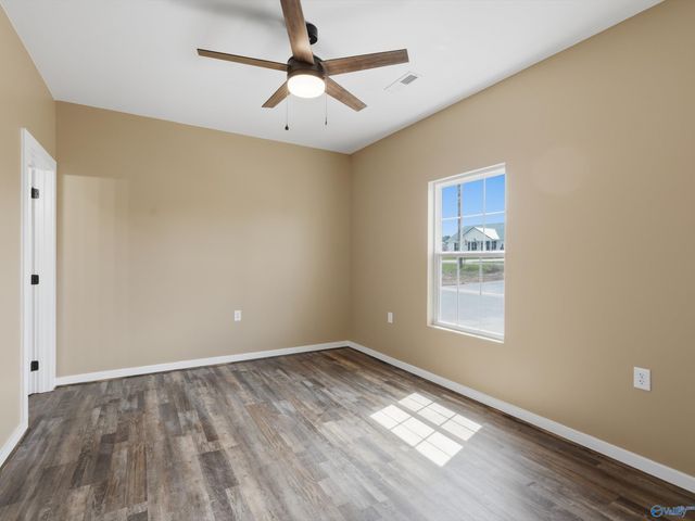 184 Carrington Lane, Albertville, AL 35950