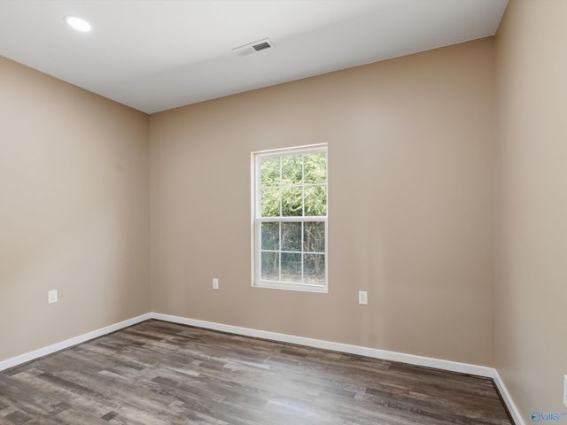 184 Carrington Lane, Albertville, AL 35950