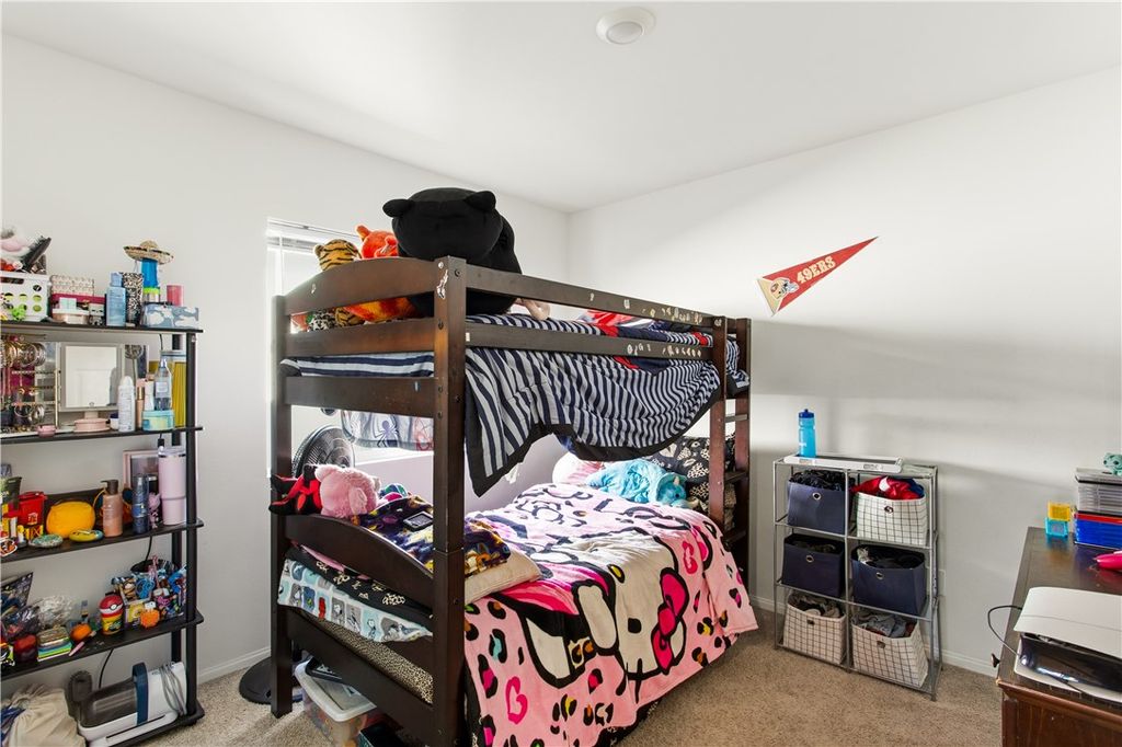 Image 25 of property listing at 8476 Perada, Jurupa Valley, CA 92509