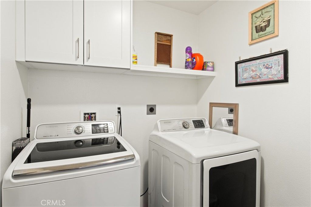 Image 27 of property listing at 8476 Perada, Jurupa Valley, CA 92509