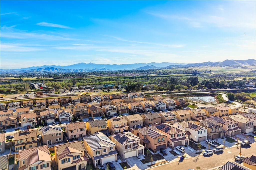 Image 35 of property listing at 8476 Perada, Jurupa Valley, CA 92509