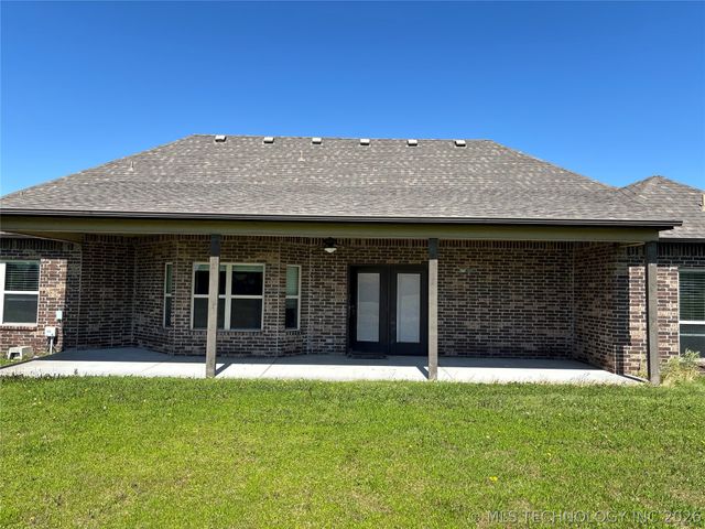 10 Ranch Acres Road, Pryor, OK 74361